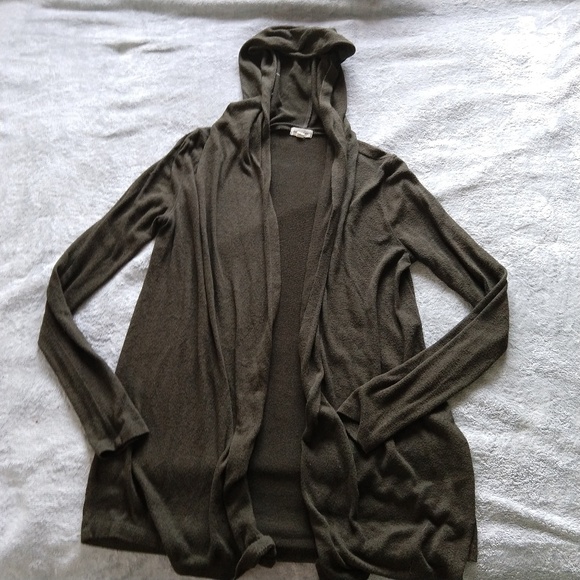 Urban Outfittera Thin Cardigan - Picture 3 of 4